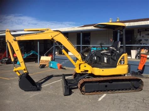 komatsu mini excavator sizes|komatsu pc 40 mini excavators.